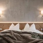 Alpenkristall * Цель-ам-Циллер